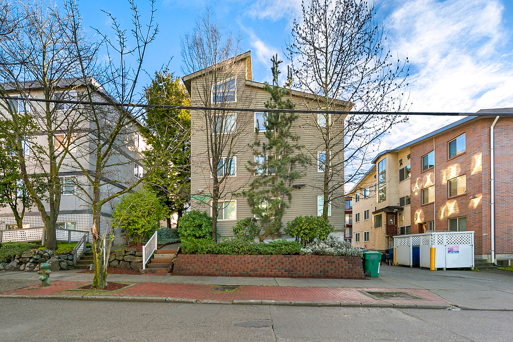 4230 8th Avenue Northeast